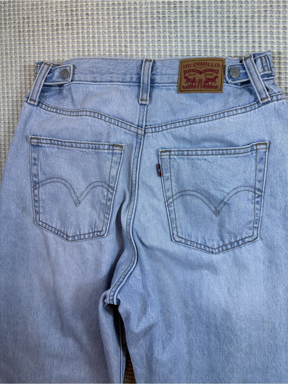 Levi’s Cinch Barrel Women's Jeans Size 28 - Picture 10 of 12
